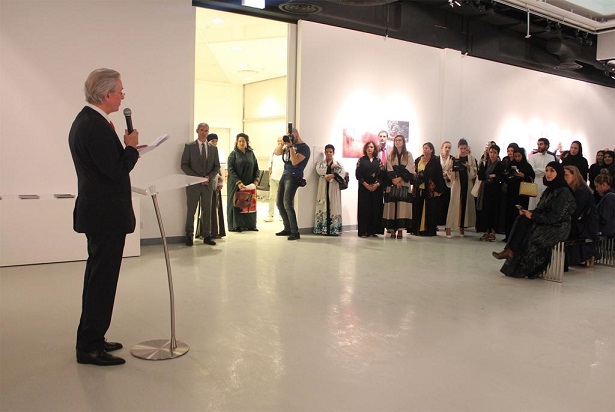 مؤسسة “الفن النقي “وسفارة فرنسا لدى السعوديةيقدمن جائزة المصوّرات الدولية