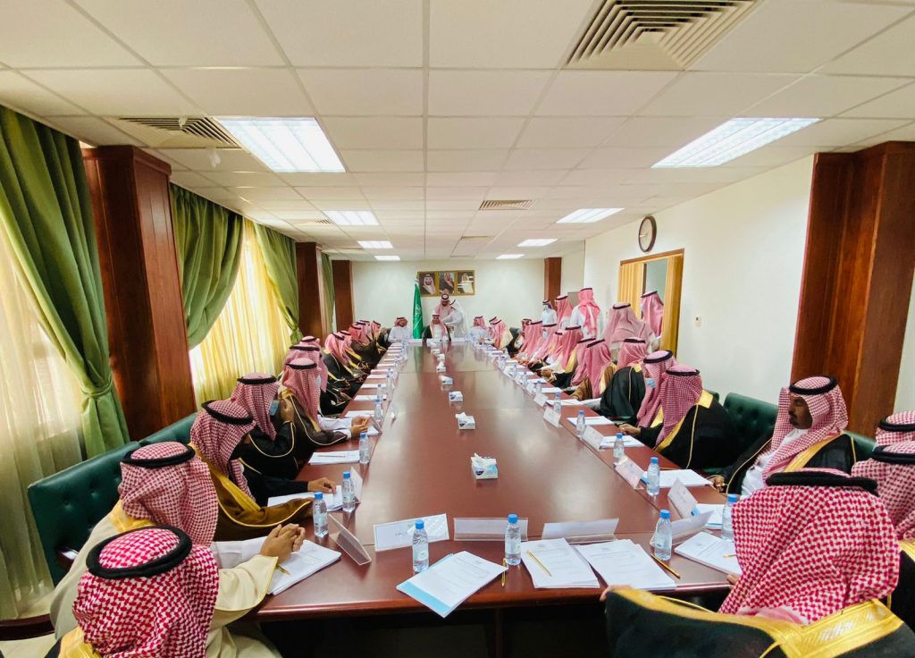 محافظ المجمعة يترأس الأجتماع الاول لرؤساء المراكز في المحافظة