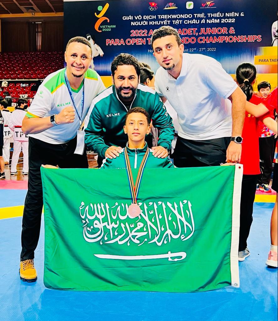 بامسعود يخطف الميدالية الثانية للتايكوندو السعودي والدويسان أفضل مدرب آسيوي