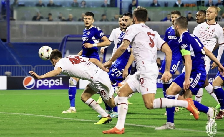 ميلان يقسو برباعية أمام دينامو زغرب في دوري أبطال أوروبا